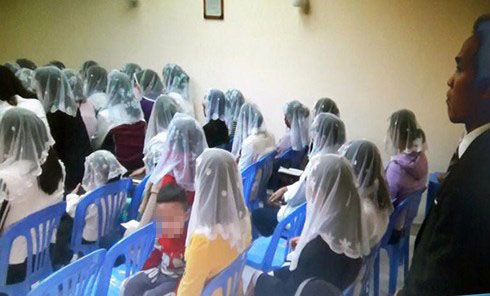 SỰ MÔNG MUỘI ĐÁNG TRÁCH

